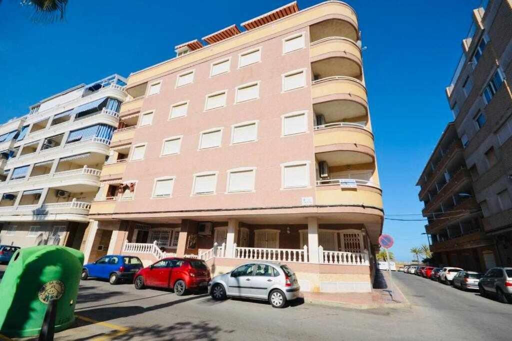 Apartamento Pink Sweet Home Torrevieja Eksteriør billede