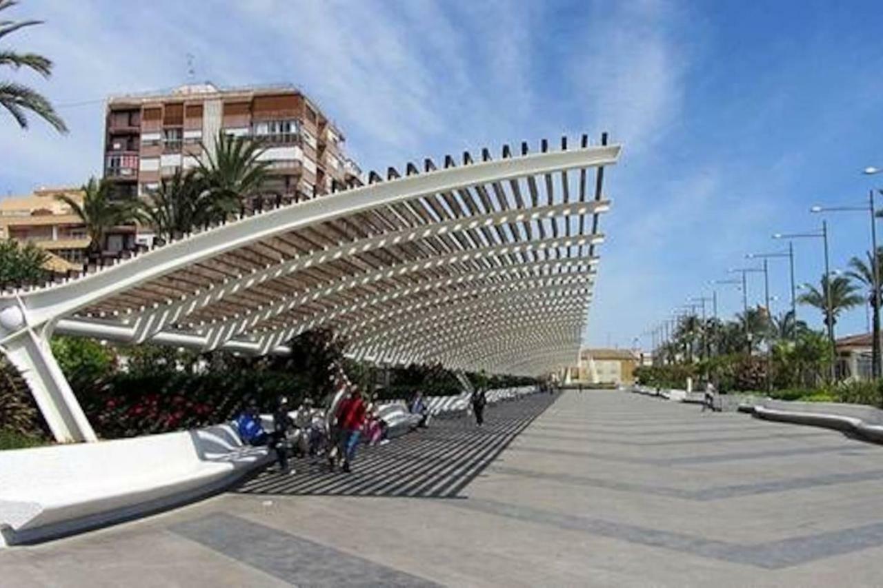 Apartamento Pink Sweet Home Torrevieja Eksteriør billede