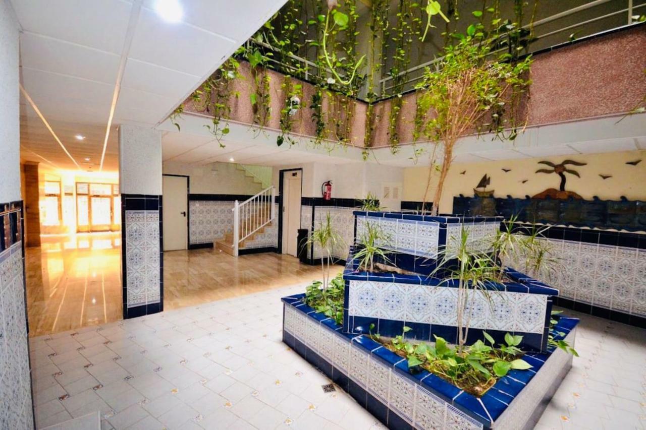 Apartamento Pink Sweet Home Torrevieja Eksteriør billede
